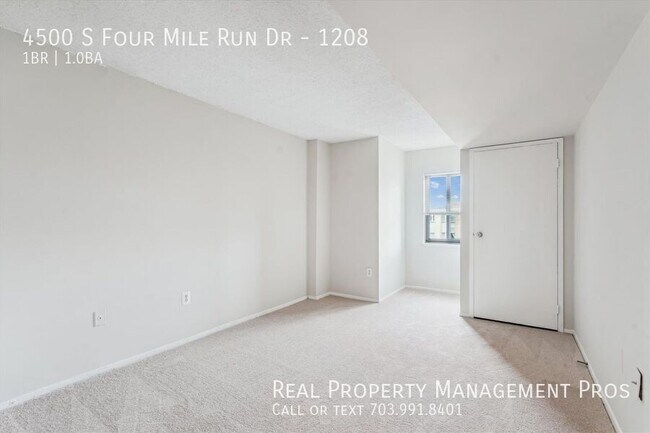 Building Photo - 4500 S Four Mile Run Dr