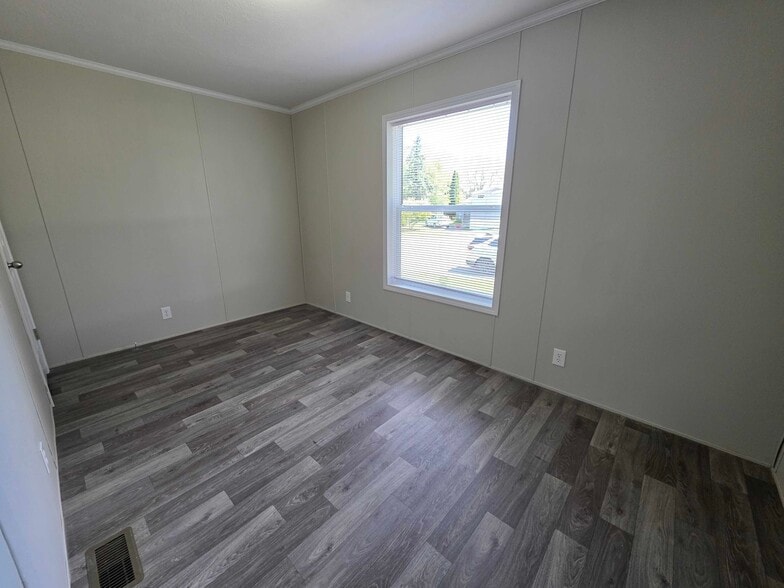 Building Photo - 3684 Willow Ct
