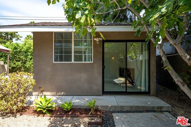 Building Photo - 4415 Woodland Ave