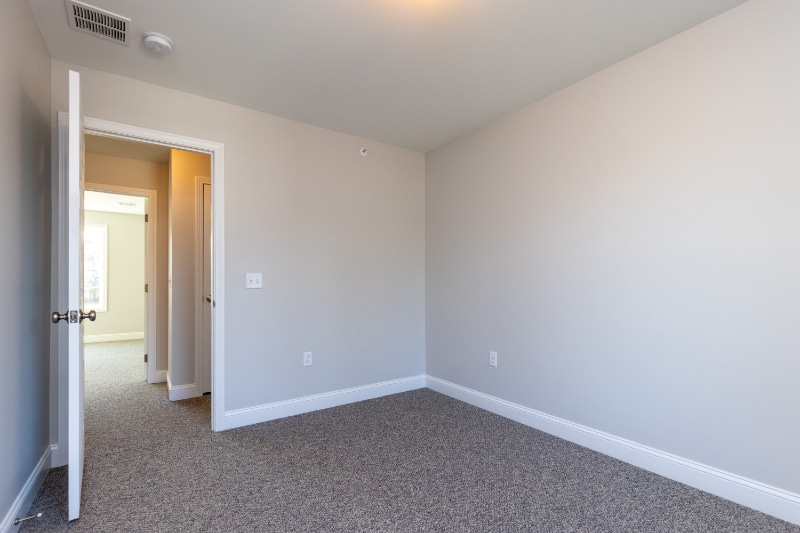 Building Photo - 21 Karatzas Avenue