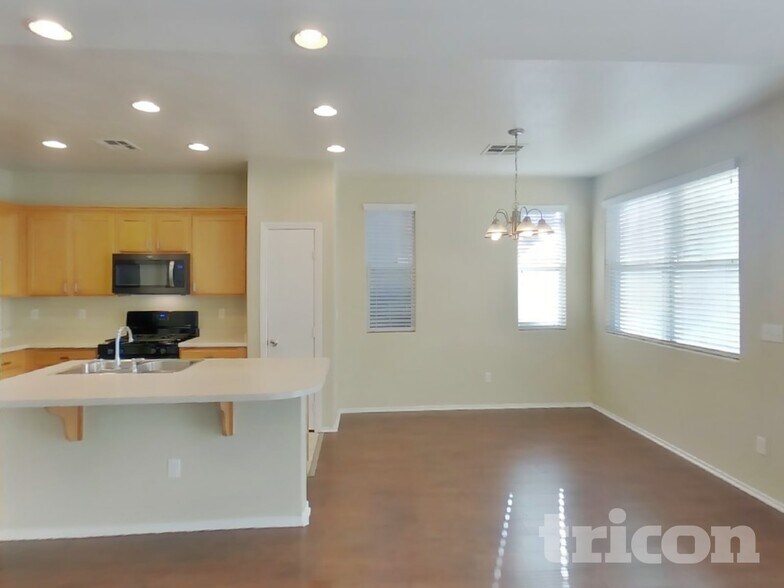 Building Photo - 9155 Wine Cellar Ave