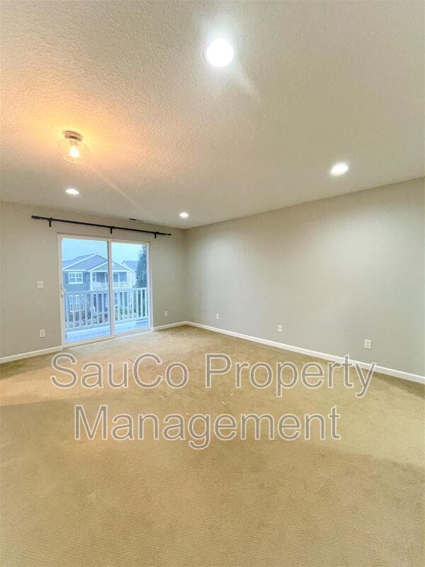 Building Photo - 5246 SE Redberry Pl