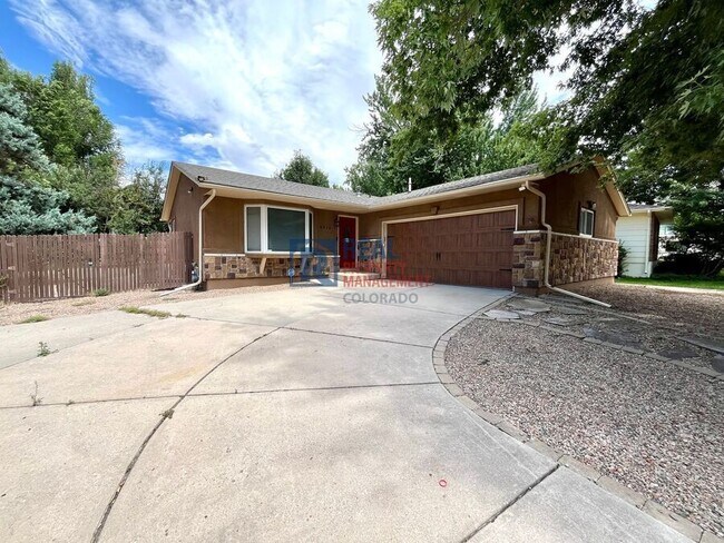 Primary Photo - 4316 Ridgeglen Rd