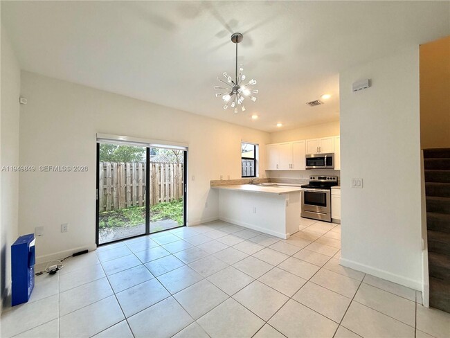 Building Photo - 21050 NE 8th Ave