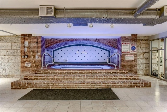 Building Photo - 609 Central St