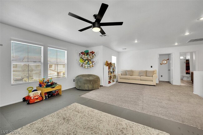 Building Photo - 11142 Romola St