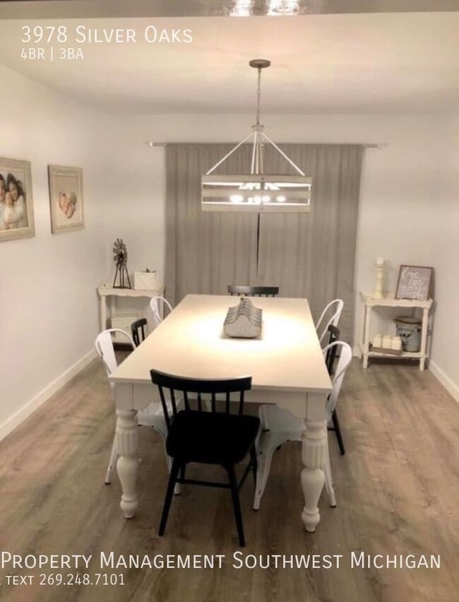 Building Photo - 3978 Silver Oaks Dr