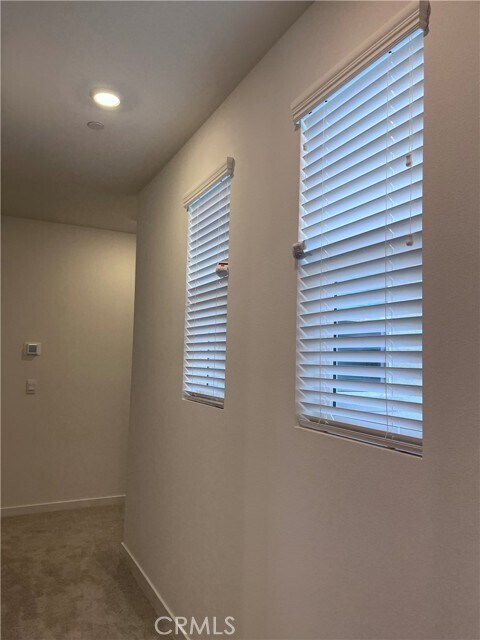 Building Photo - 4041 Pomelo Dr