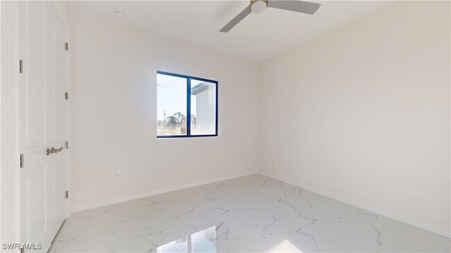 Building Photo - 2608 NW 22nd St