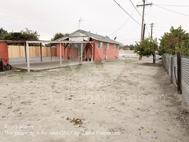 Building Photo - 25781 7th Ave