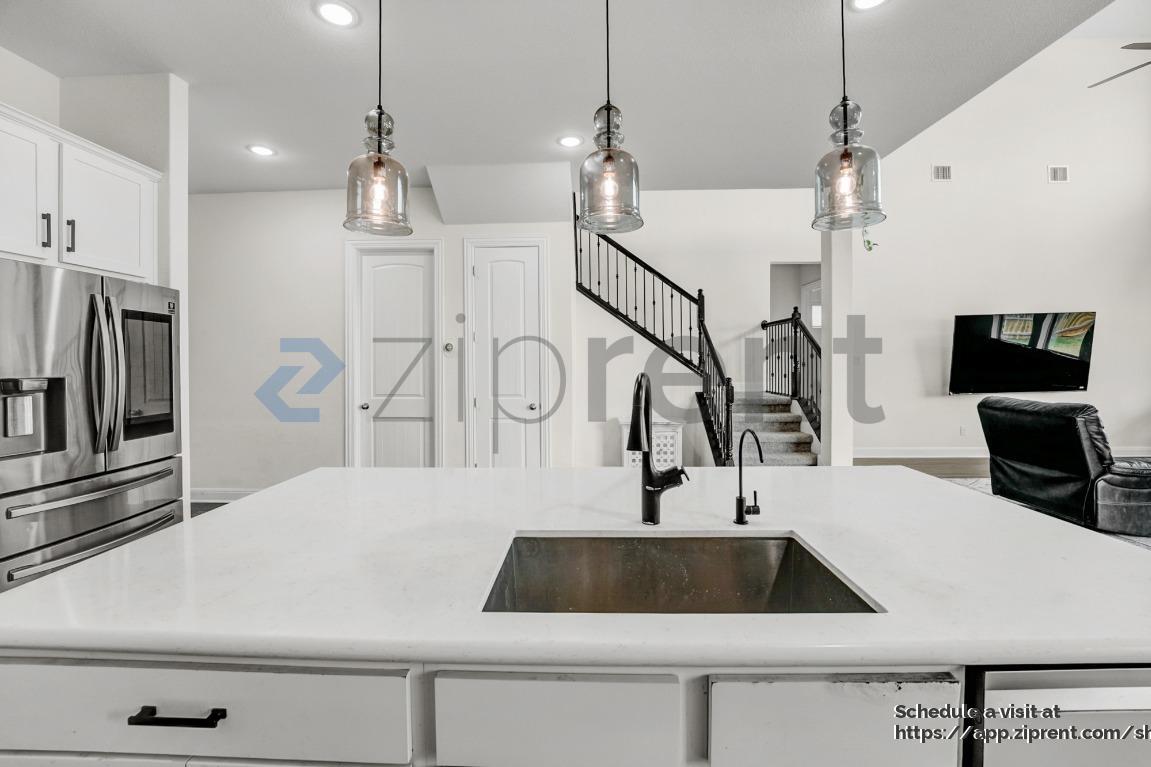 Building Photo - 1349 Ridge Runner Dr