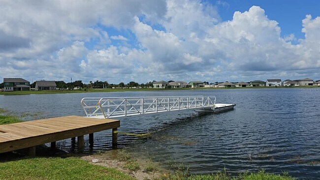 Building Photo - 14803 Milfoil Ave
