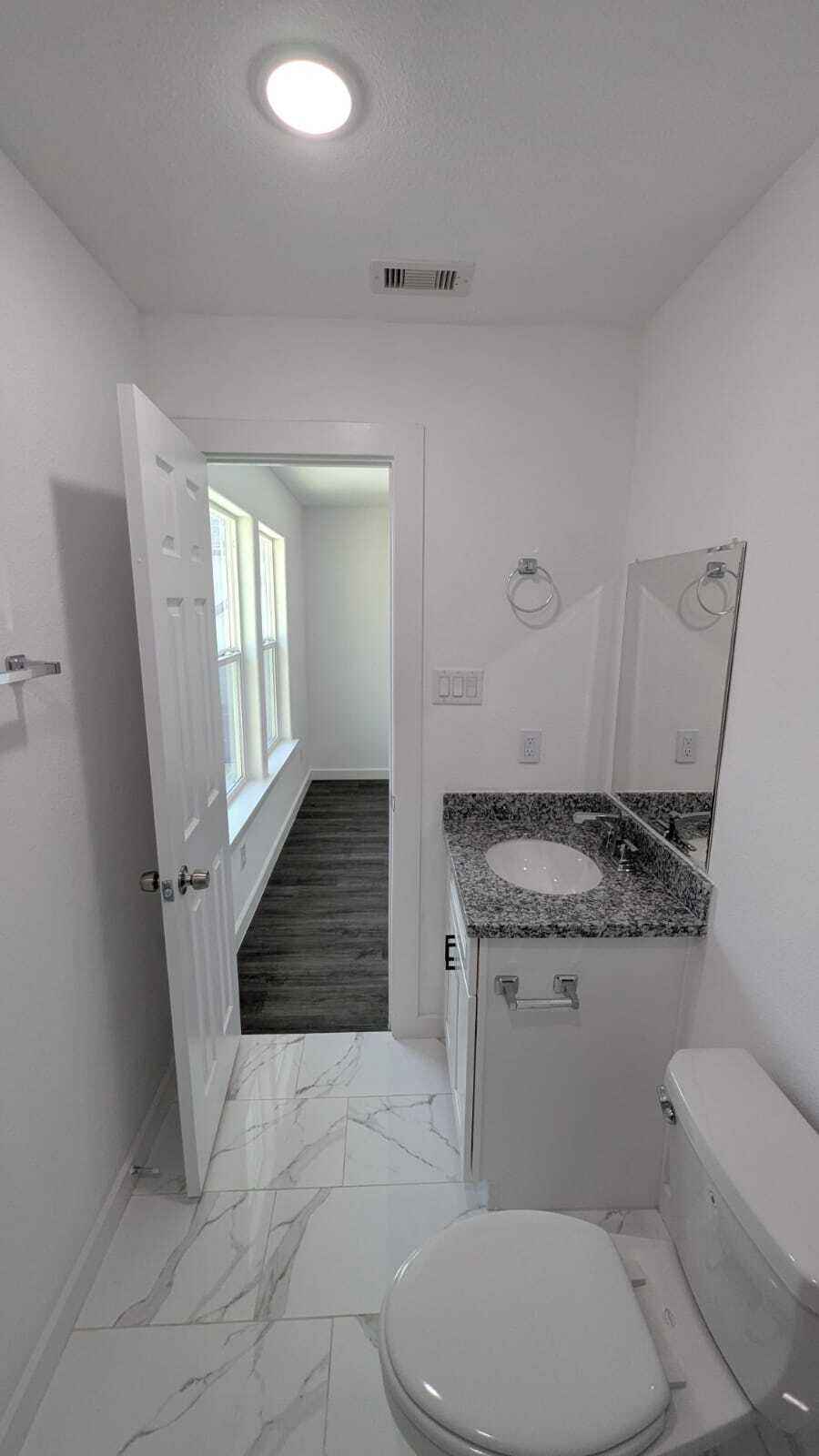 Building Photo - 2310 Wavell St