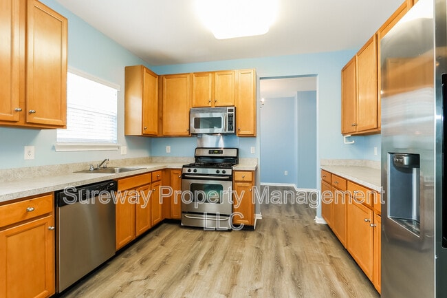 Building Photo - 317 Upas Ave