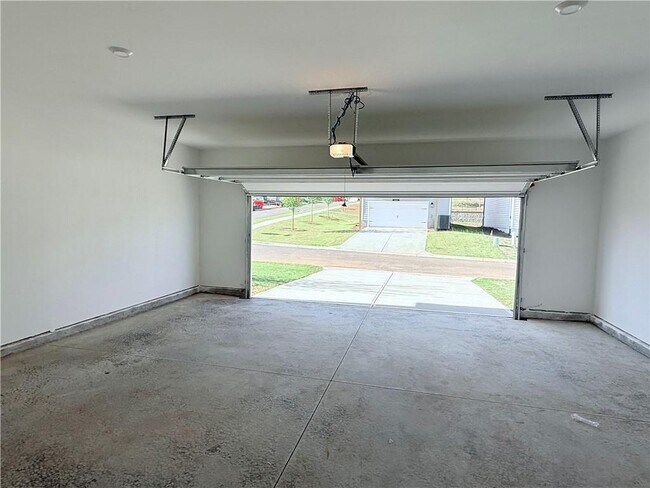 Building Photo - 560 Aberdeen Mdw Ln