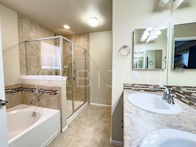 Building Photo - 9647 Carnival Ln