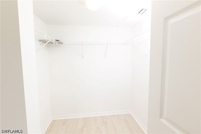 Building Photo - 2456 Millcreek Ln