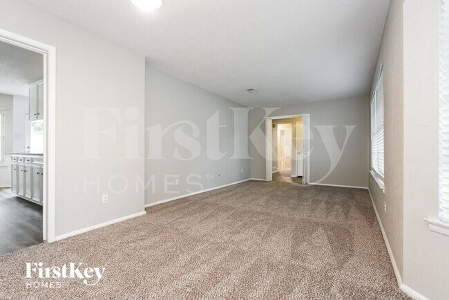 Building Photo - 1424 Wreyhill Dr