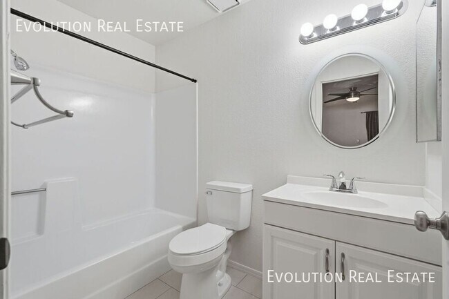 Building Photo - 20251 N 3rd Dr