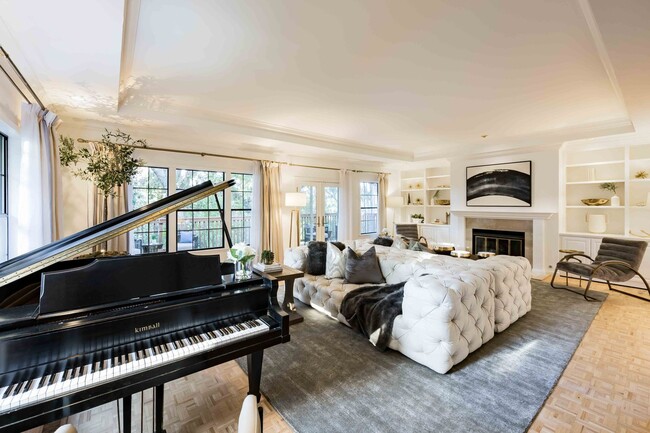 Building Photo - Luxurious Short Term Lease in Atherton: Ov...