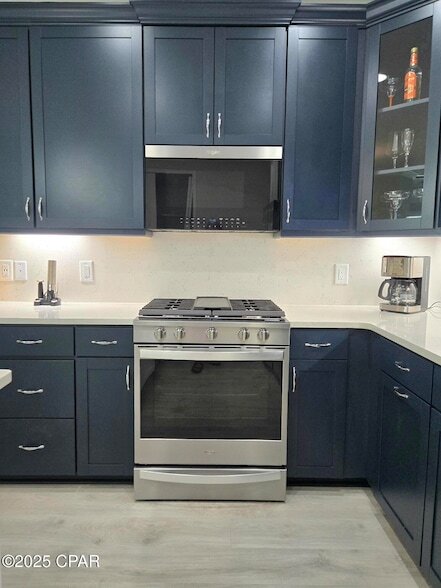 Building Photo - 9245 Cool Breeze Dr