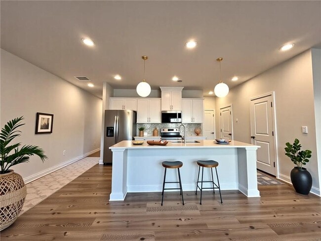 Building Photo - 7313 Mulberry St