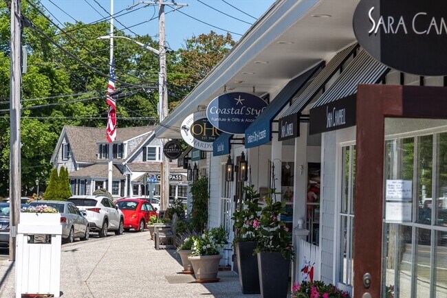 Building Photo - 65 Starboard Ln