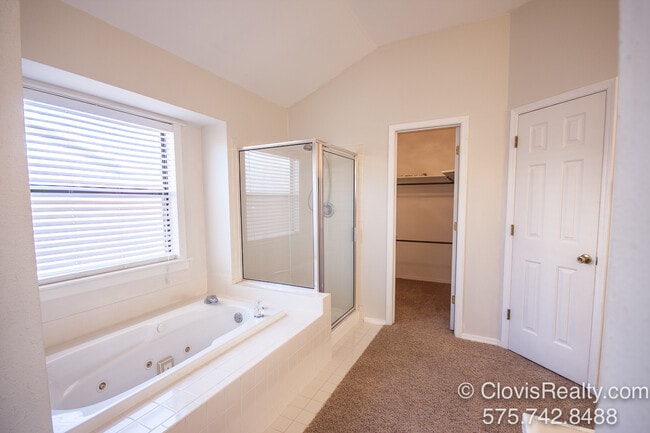 Building Photo - 1543 Bosc Ct