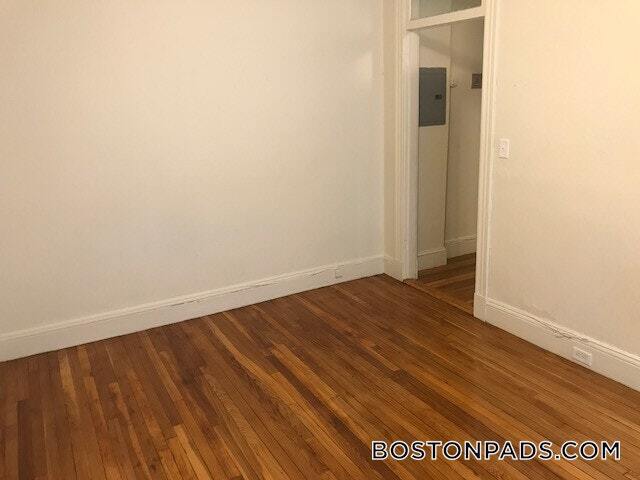 Building Photo - 1185 Boylston St