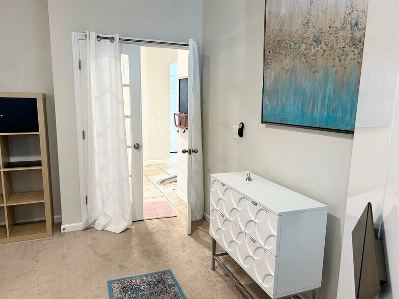 Building Photo - 411 Citrus Ridge Dr