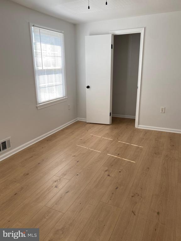 Building Photo - 8049 St Annes Ct