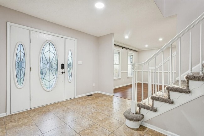 Building Photo - Quiet Coastal VA Yorktown Rental Near Bases