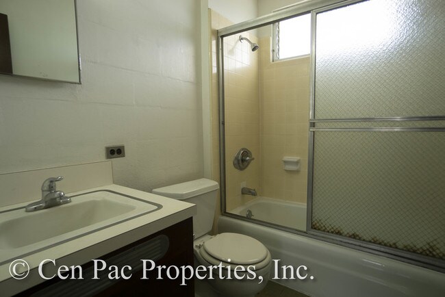 Building Photo - 1715 Anapuni St