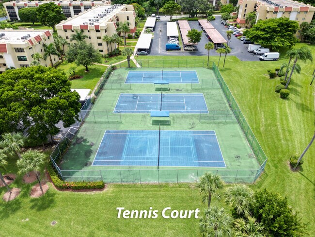 Building Photo - 9413 Boca Cove Cir