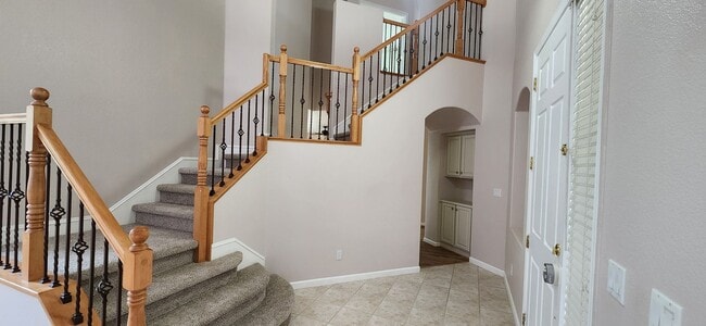 Building Photo - Beautiful 4 Bedroom Home in Elk Grove