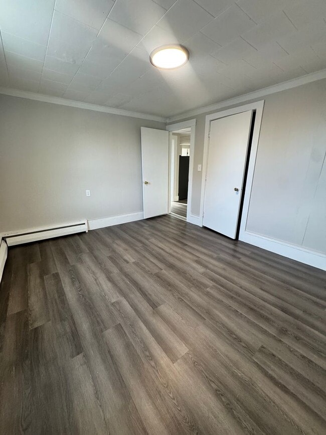 Building Photo - 21-23 Cedar Street-Unit 5