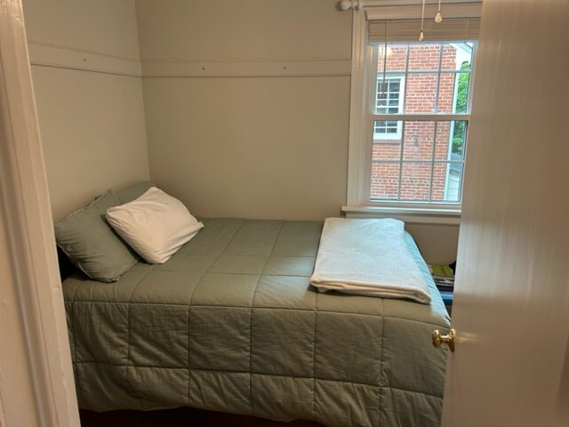 Building Photo - 5400 Dorchester Rd