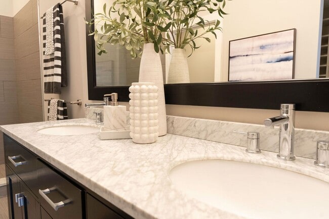 Building Photo - Erie Building