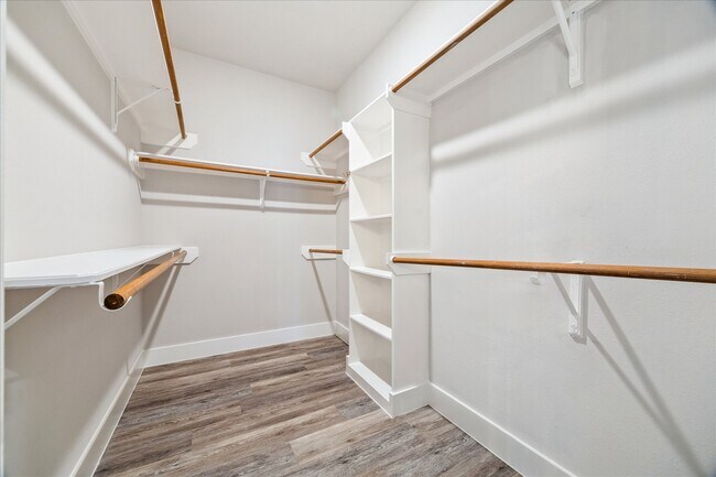 Building Photo - 16523 E Canterra Cir