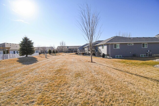 Building Photo - 3616 S Outfield Cir