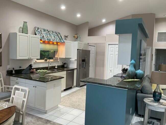 Building Photo - 8554 Belfry Pl