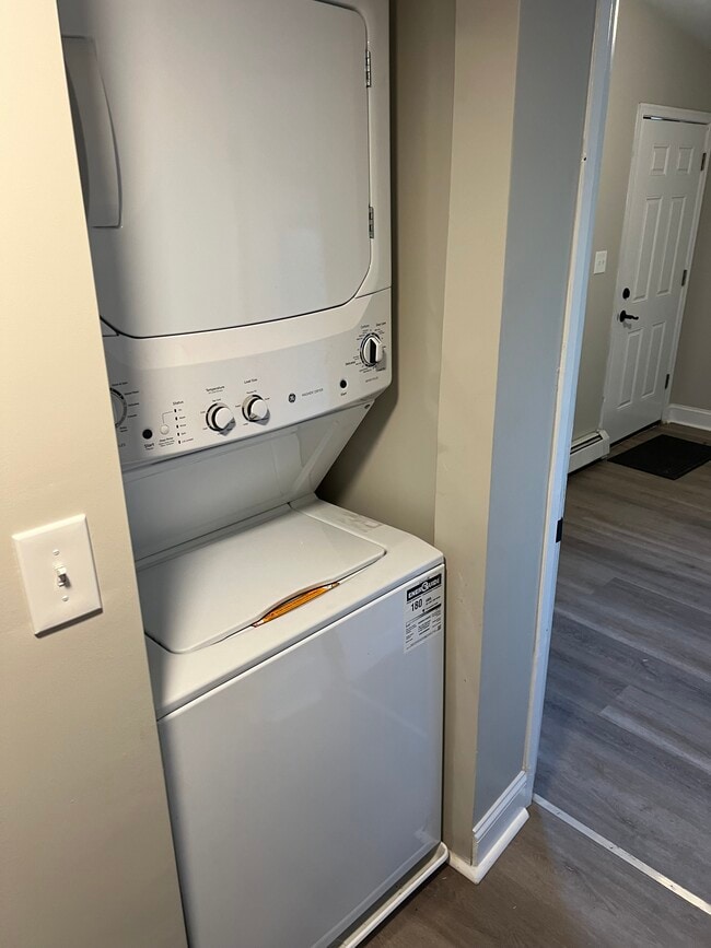 Building Photo - 6 Conshohocken Rd