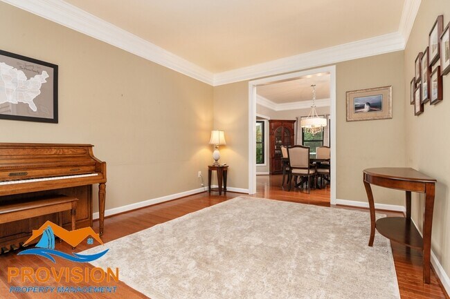 Building Photo - 119 Fordham Dr
