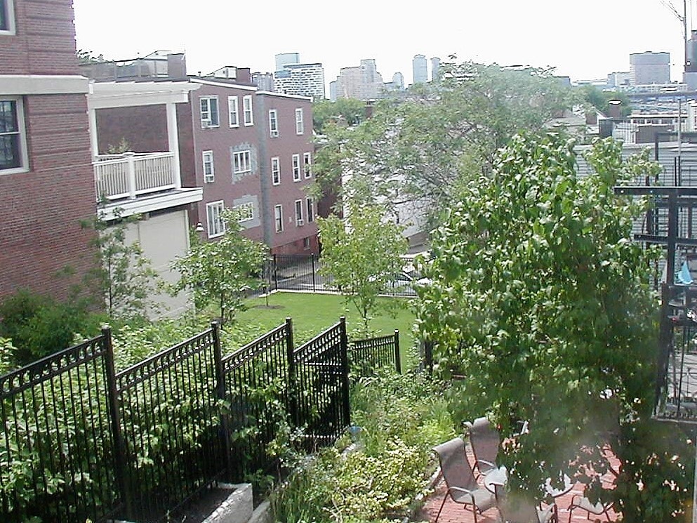 Building Photo - 71 Baldwin St