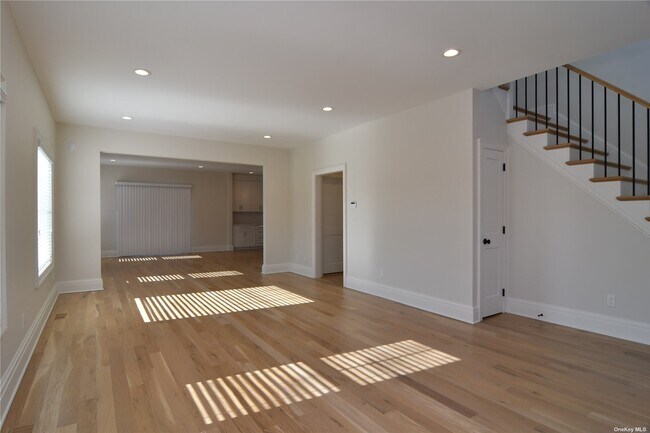 Building Photo - 1 Madison Pl