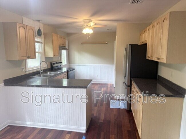 Building Photo - 14709 Mill Spring Dr