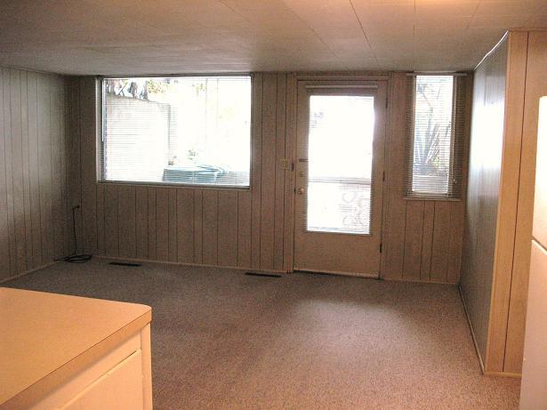 Front Living Room - 718 S Elizabeth St