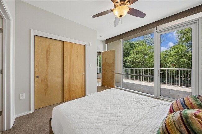 Building Photo - 1600 Barton Springs Rd