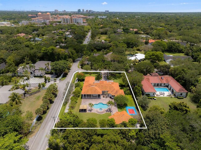 Building Photo - 9400 SW 93rd Ct