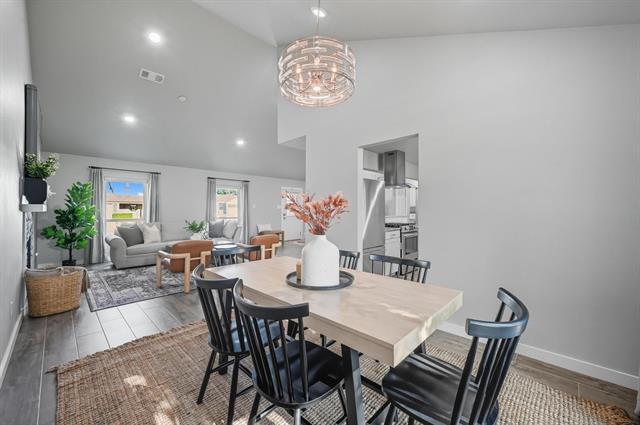 Building Photo - 4004 Willow Run Dr